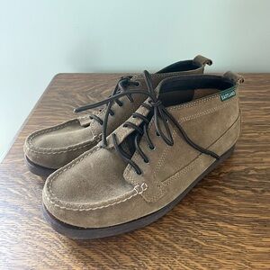 Eastland Women's “Seneca” Tan Suede Chukka Ankle Boots
